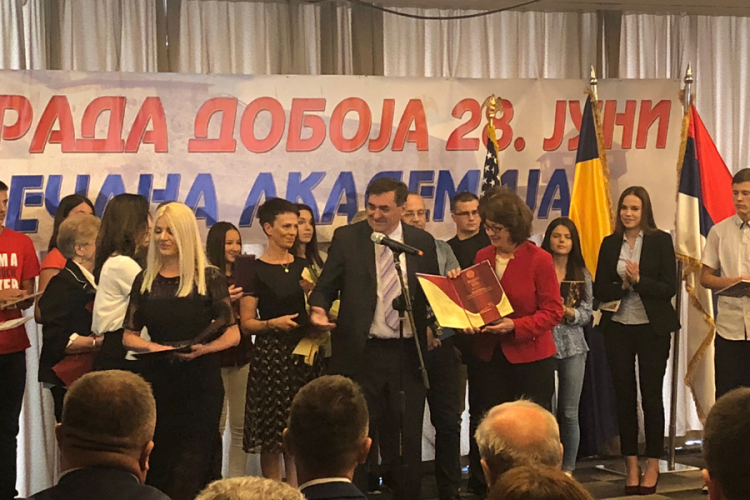 Kormakovoj uručeno najveće priznanje grada Doboja