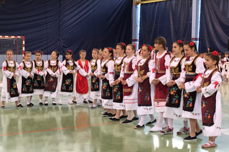 Održana Smotra "Folkloraši svome gradu"