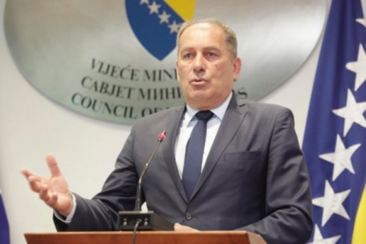 Mektić: Imam osjećaj da EU želi u BiH da postavi kampove za migrante