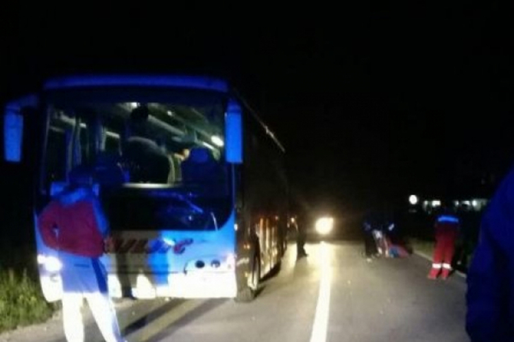 Detalji saobraćajne nesreće u Jezeru: Iz kafane otišao pod autobus
