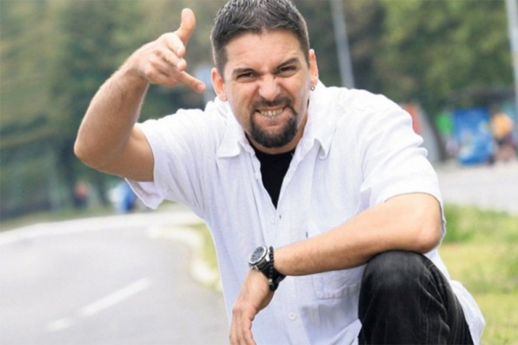 Branko - Bane Bojović za "Nezavisne": Lako je izbaciti pesmu u etar, ali već sutra si "old news"