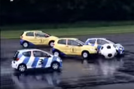 Kad "engleska ekipa" zaigra fudbal automobilima