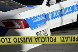Ukradenim vozilom udario u policijski automobil