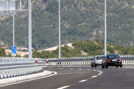 Nesmetano odvijanje saobraćaja, suvi kolovozi