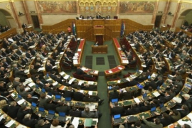 Mađarska visokim porezom nastavlja borbu protiv ilegalnih migracija