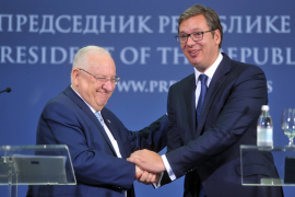 Vučić: Srbija neće dozvoliti manipulisanje brojem srpskih žrtava u ...
