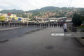 Policajci deblokirali dio saobraćajnice, borci spremni da ulete u ...