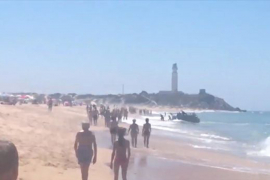 Migranti se iskrcali nasred prepune španske plaže