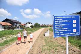 Mještani Derviša dobili pješačku stazu