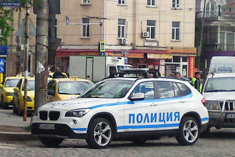 U sudaru automobila i kamiona poginule četiri osobe