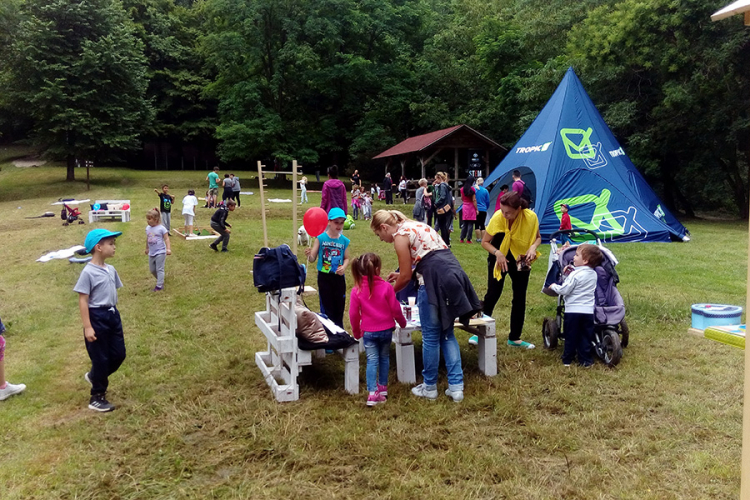 Održan 3. "Banjalučki piknik": Posjetioci uživali u igri i slasnim zalogajima