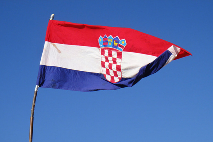 Standard: Hrvatska pet godina balansira na rubu EU