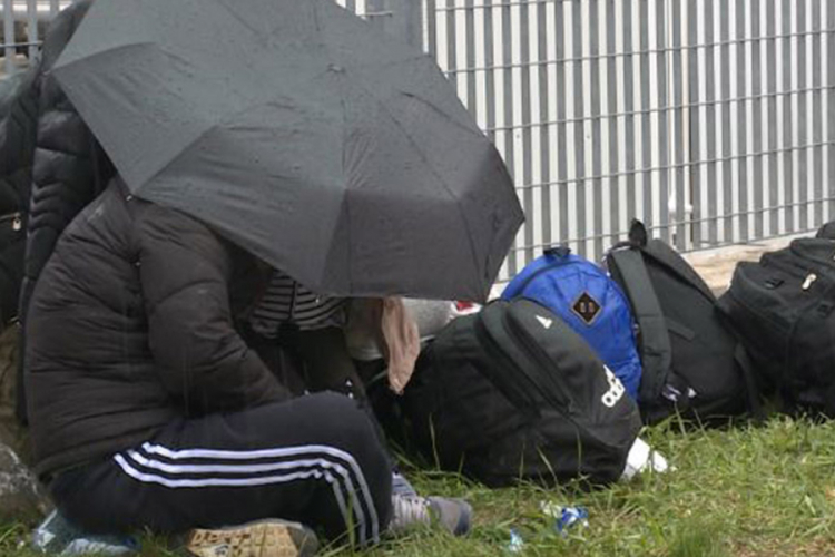 U Han Pijesku pronađena četiri migranta