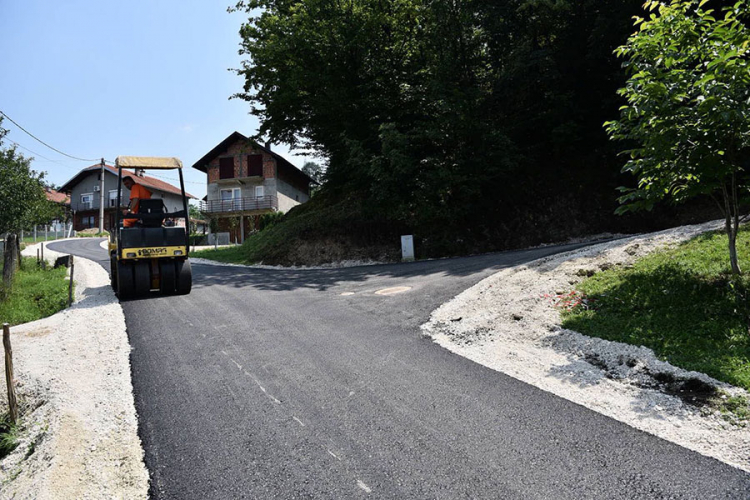 Završeni projekti u Novom Boriku i Priječanima: Novo ruho za trotoar i Ulicu 9. januar