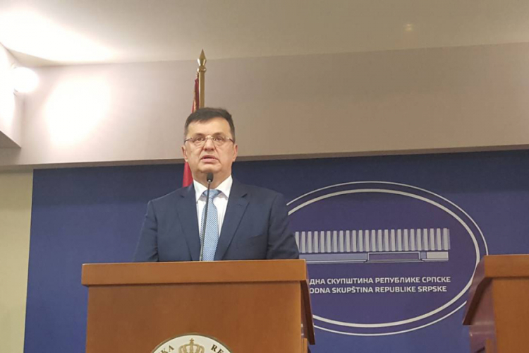 Tegeltija: Efekti povećanja plata veći od gubitaka