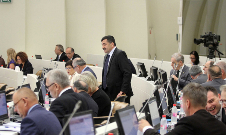 Predstavnički dom: Urgencija Domu naroda da podrži uvođenje skenera na biračka mjesta