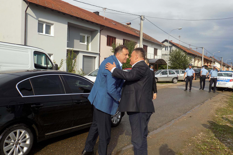 Dodik: Srpska puno ulaže u opštinu Gradiška