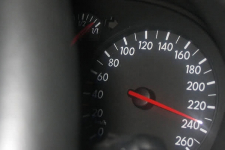 Nijemac autoputem kroz Hrvatsku vozio 235 km/h