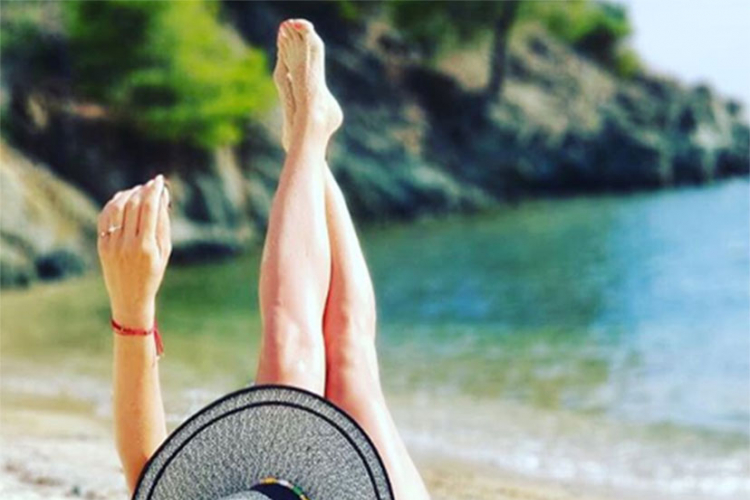 Goca Tržan fotografijama u toplesu uzdrmala internet