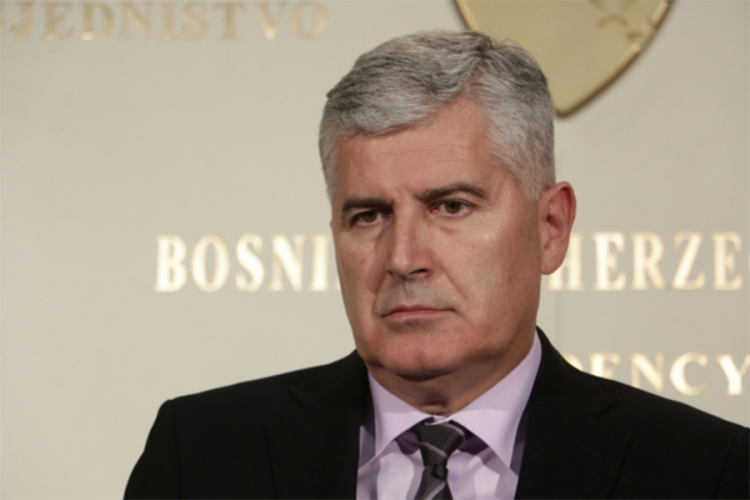 Čović u Moskvi na Svjetskom prvenstvu, čestitka Makronu