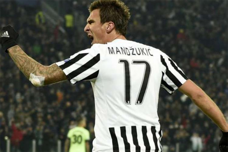 Borusija Dortmund želi Mandžukića