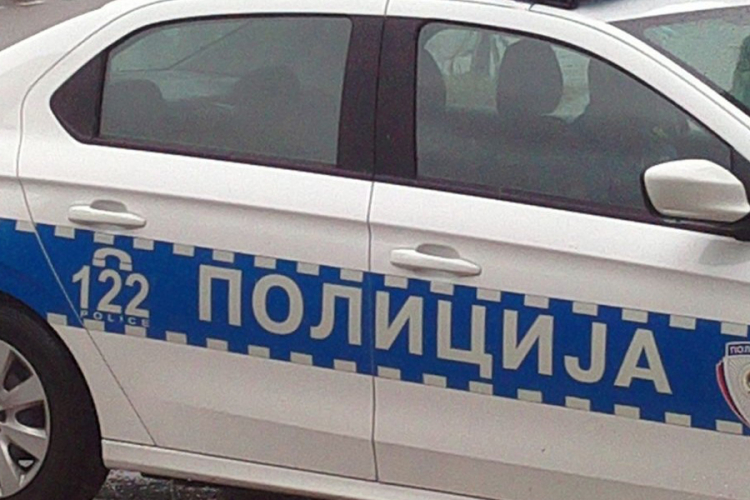 Iz vikendice ukradene alatne mašine
