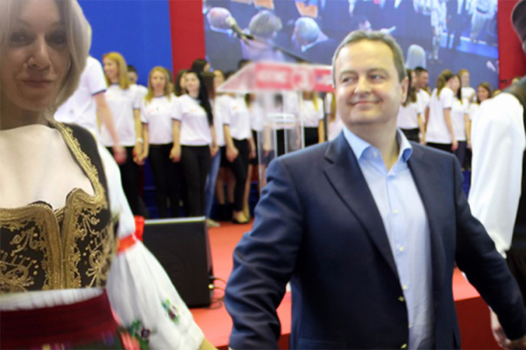 Zaharova prihvatila Dačićev poziv, dolazi u Guču