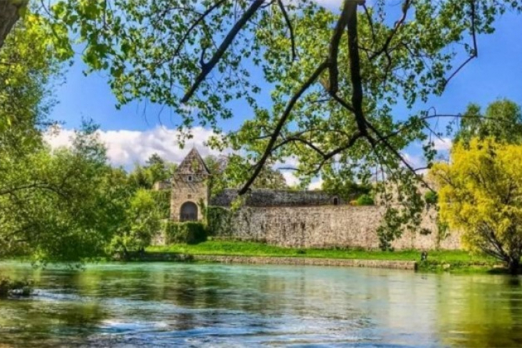 U naredna tri dana u BiH pretežno sunčano, u nedjelju naoblačenje i kiša