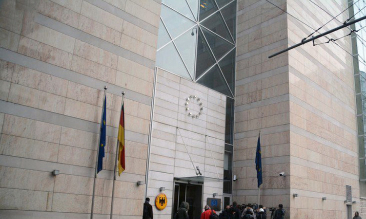 Njemačka ambasada upozorava: Ne angažujte agencije za zakazivanje termina