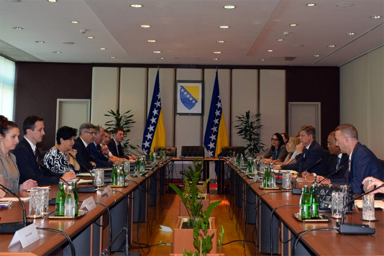 Zvizdić: BiH nema kapaciteta niti želi biti regionalni sabirni centar