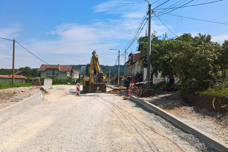 Novi put u Česmi do kraja avgusta