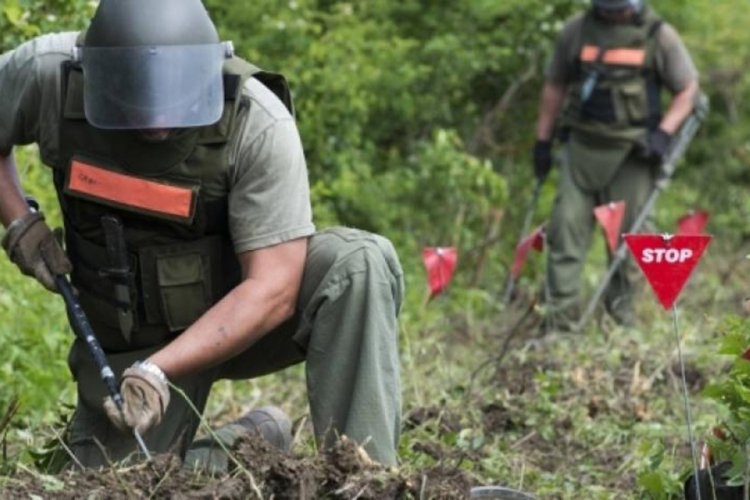 Započelo deminiranje na području Sanskog Mosta