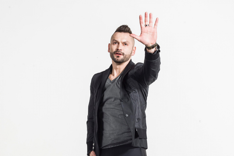 Ivan Dečak, frontmen benda "Vatra": Kad se svjetla ugase, ostaje odgoj koji se sticao godinama