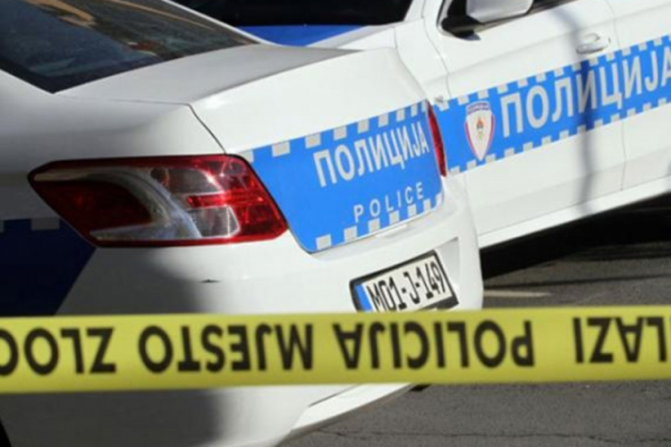 Pješaka udario automobil na parkingu