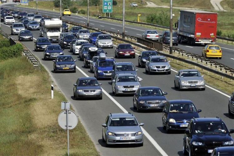 Kod Zagreba kolona 11 kilometara