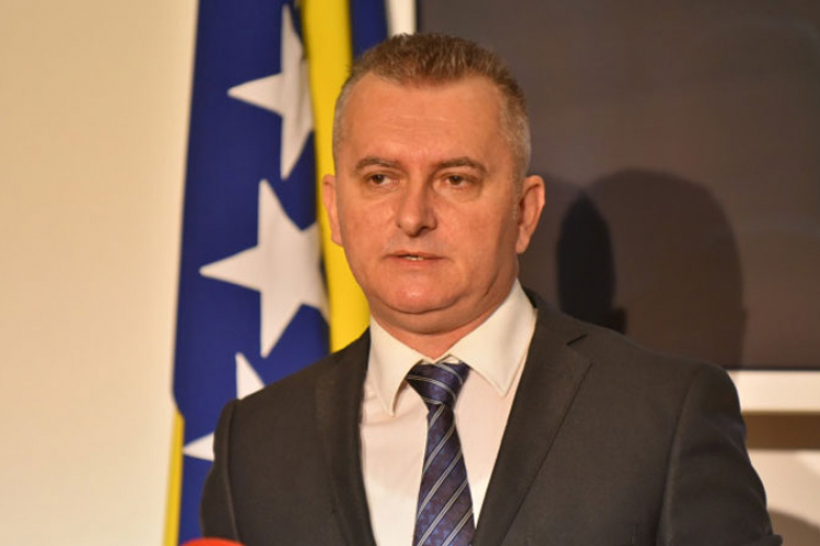 Karamatić: Američki ambasador da ne sprovodi politiku sarajevske političke čaršije