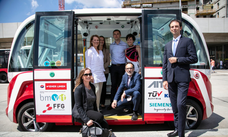 Prva vožnja autobusom bez vozača u Beču