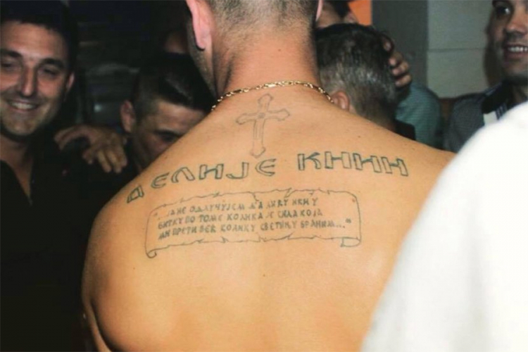 Mladić iz Srbije pretučen zbog tetovaže na plaži u Hrvatskoj