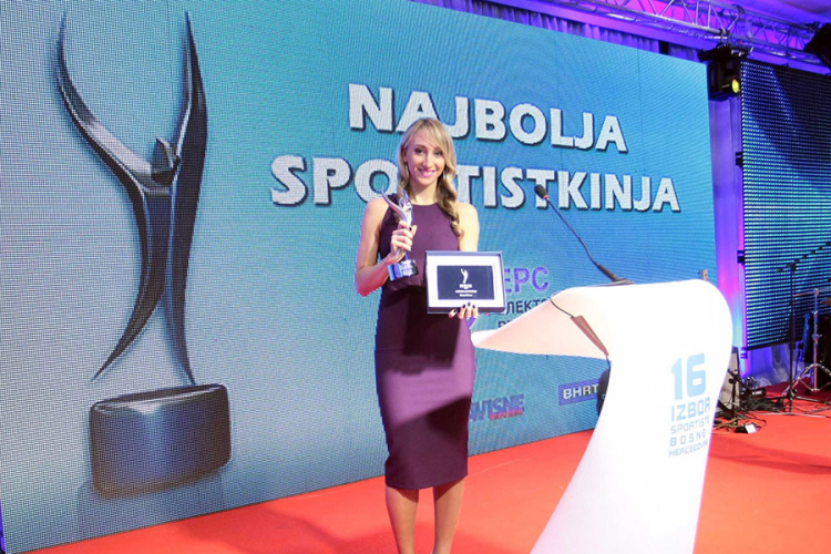 Ivona Ćavar, karate šampionka sa diplomom:  Ljepota ne donosi rezultat