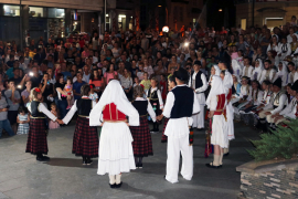 Održan ljetni koncert " Bosiljak i prijatelji igraju za Derventu"