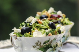 Orzo pasta sa spanaćem i feta sirom