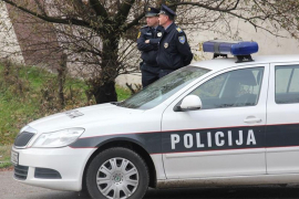 Sudar BMW-a i autobusa, vozač teže povrijeđen