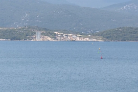Stopirani radovi na Pelješkom mostu, oštećene mašine