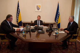 Izetbegović: Neprimjerena i nepotrebna reakcija Ivanića i Čovića