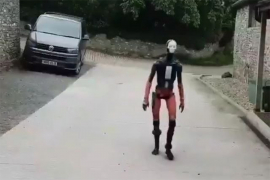 Budućnost je stigla? Robot opušteno prošetao među ljudima