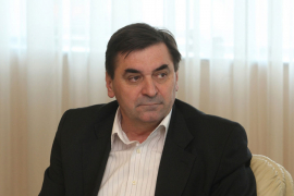 Ko će naslijediti Obrena Petrovića?