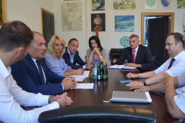 Migranti jesen čekaju u šatorima