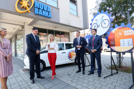 Uručena nagrada Nove banke: Fočanka odvezla novi Toyota Aygo
