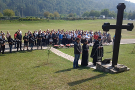 Lažu porodice nestalih kako bi im uzeli novac