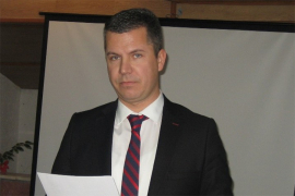 Pucano na načelnika opštine Vukosavlje